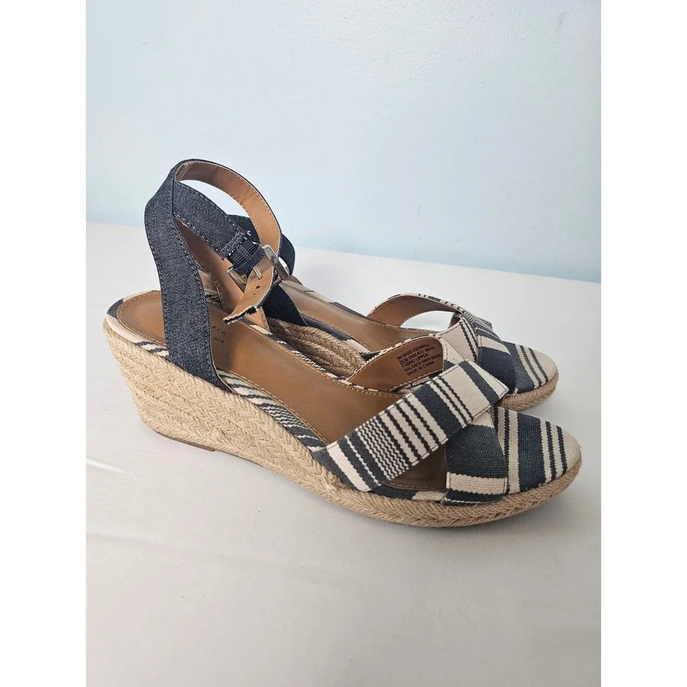 Nautical G.H. Bass Kendall Wedge Sandals Womens 9M Blue Striped Espadrille 2036